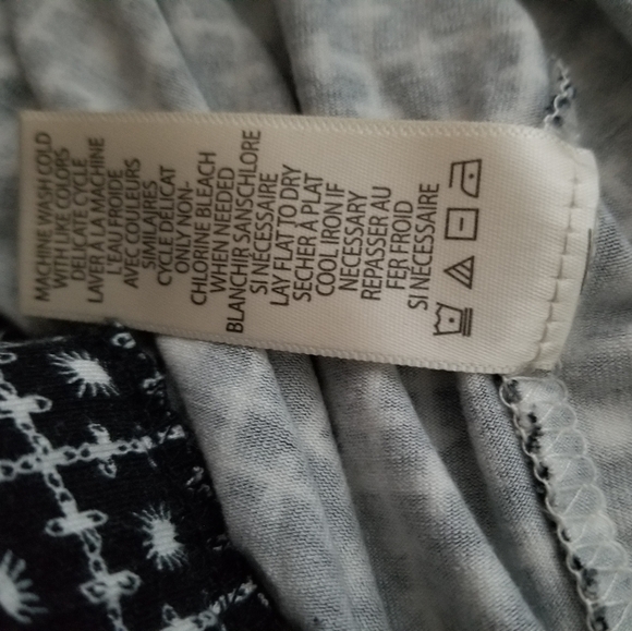 Black & White Print Pants - Picture 7 of 7